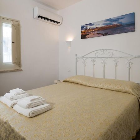 Ferienwohnung Sotto Il Campanile Monopoli Exterior foto