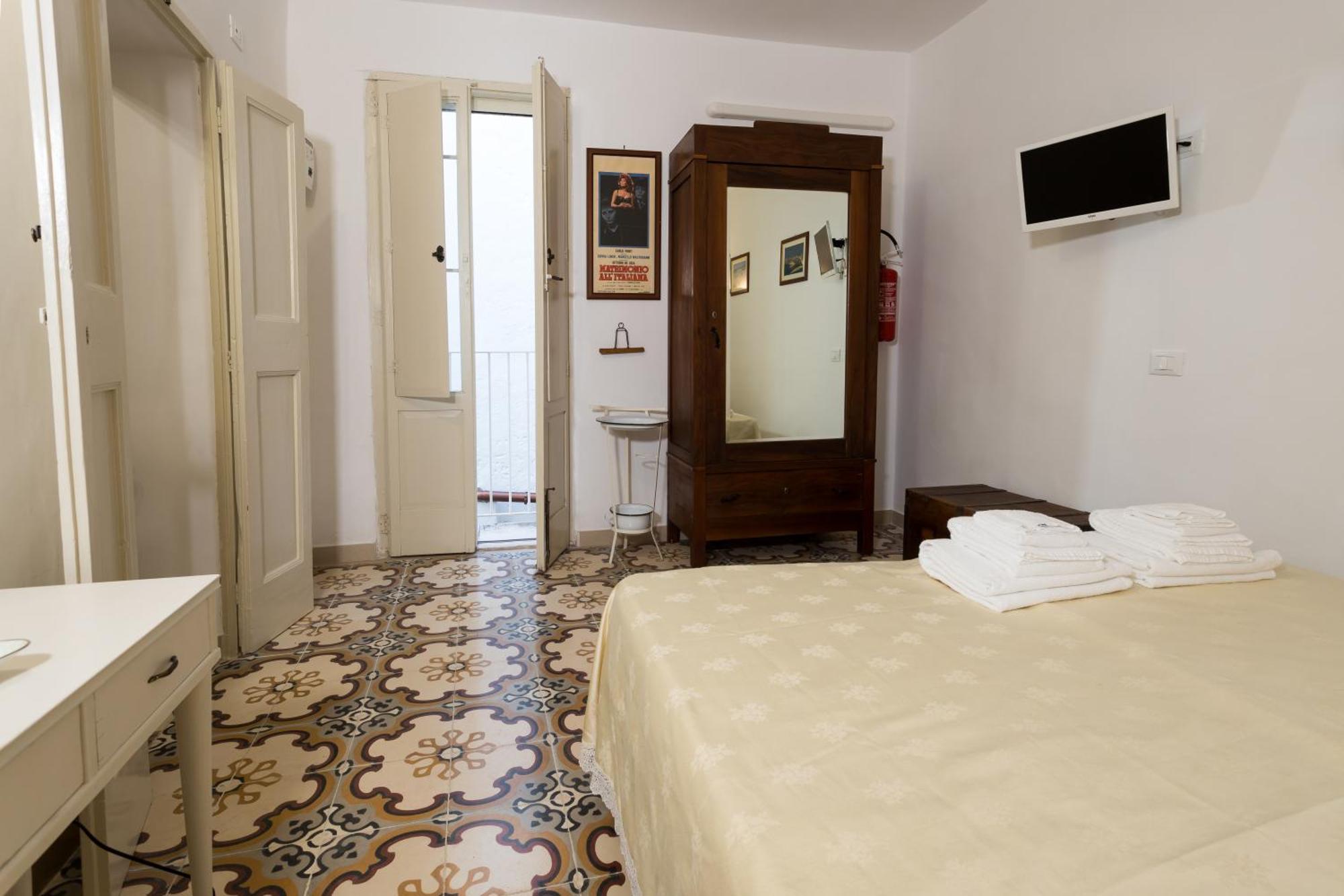 Ferienwohnung Sotto Il Campanile Monopoli Exterior foto