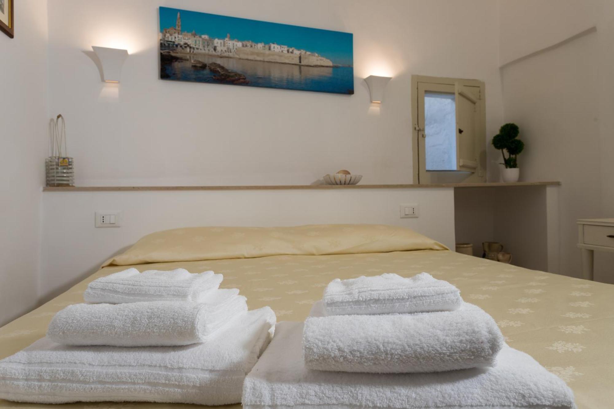 Ferienwohnung Sotto Il Campanile Monopoli Exterior foto